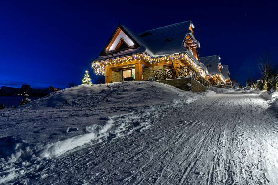 Zima w góralskiej  dolinie