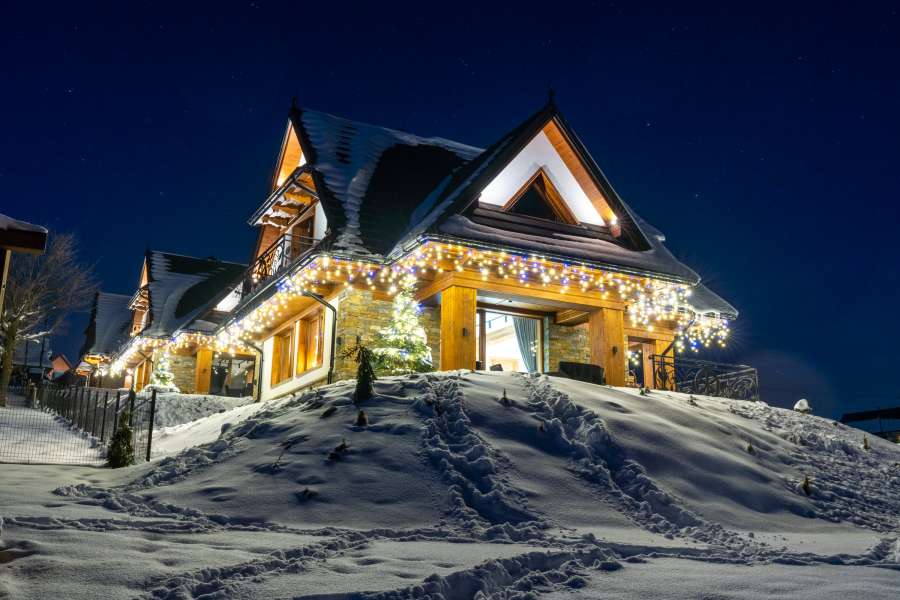 Zima w góralskiej  dolinie