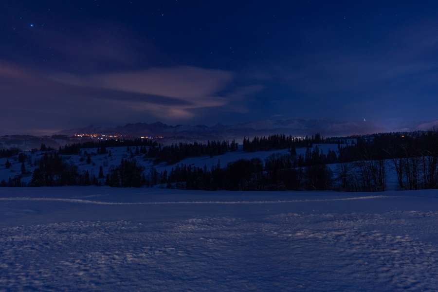 Zima w góralskiej  dolinie
